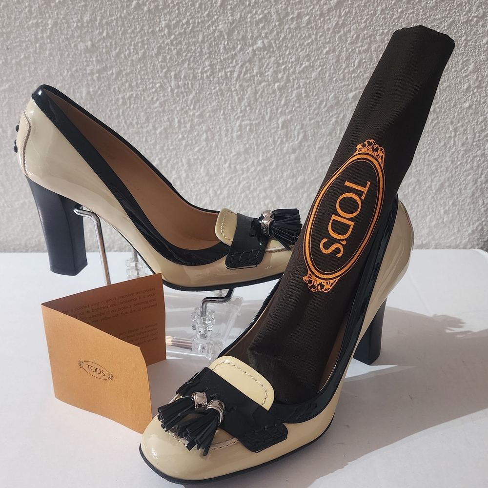 Tod’s Tassel Loafer Pumps Heels Patent Leather Black Cream Size 36 US 6